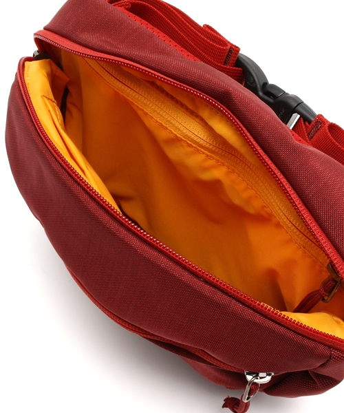 ARC'TERYX（アークテリクス）の「ARC'TERYX / MAKA 2（ショルダーバッグ・メンズ・ブラック/レッド系その他/ブルー系その他/ミント/ロイヤルブルー/ライトグレー/ブラウン系その他/パープル/その他1/その他2/オレンジ/ラベンダー・2.25ﾘｯﾀｰ）」の13枚目の写真