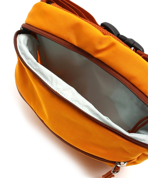 ARC'TERYX（アークテリクス）の「ARC'TERYX / MAKA 2（ショルダーバッグ・メンズ・ブラック/レッド系その他/ブルー系その他/ミント/ロイヤルブルー/ライトグレー/ブラウン系その他/パープル/その他1/その他2/オレンジ/ラベンダー・2.25ﾘｯﾀｰ）」の14枚目の写真