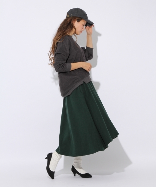 niko and...（ニコアンド）の「オモテ起毛アシメフレアスカート【niko and ...】（スカート・レディース・ブラック/グリーン/キャメル/オレンジ・3/4）」の3枚目の写真