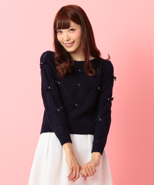 LODISPOTTO(ロディスポット)の「クロスリボンミドルゲージニット(ニット/セーター・レディース・ホワイト/ピンク/ネイビー・MEDIUM)」の2枚目の写真