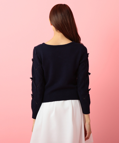 LODISPOTTO(ロディスポット)の「クロスリボンミドルゲージニット(ニット/セーター・レディース・ホワイト/ピンク/ネイビー・MEDIUM)」の5枚目の写真