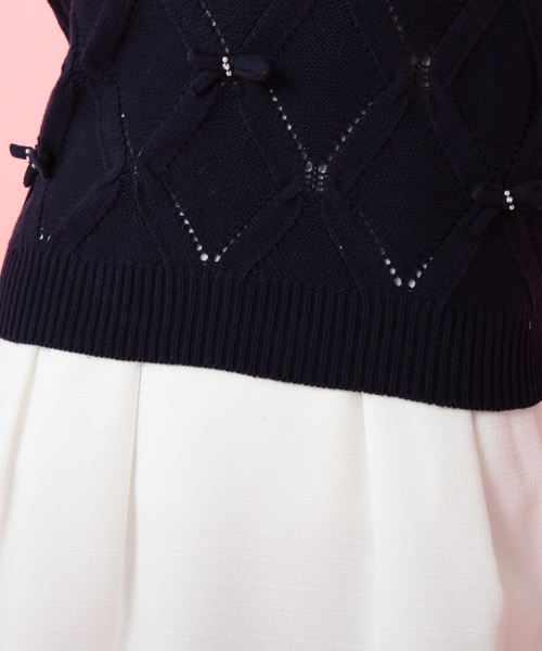 LODISPOTTO(ロディスポット)の「クロスリボンミドルゲージニット(ニット/セーター・レディース・ホワイト/ピンク/ネイビー・MEDIUM)」の9枚目の写真
