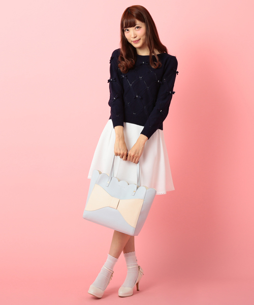 LODISPOTTO(ロディスポット)の「クロスリボンミドルゲージニット(ニット/セーター・レディース・ホワイト/ピンク/ネイビー・MEDIUM)」の13枚目の写真