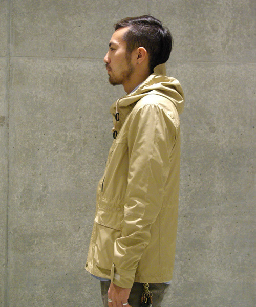 NANO universe（ナノユニバース）の「Light マンパー（マウンテンパーカー・メンズ・ブラック/ベージュ/ネイビー/その他1・SMALL/MEDIUM/LARGE）」の5枚目の写真