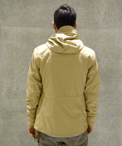 NANO universe（ナノユニバース）の「Light マンパー（マウンテンパーカー・メンズ・ブラック/ベージュ/ネイビー/その他1・SMALL/MEDIUM/LARGE）」の6枚目の写真