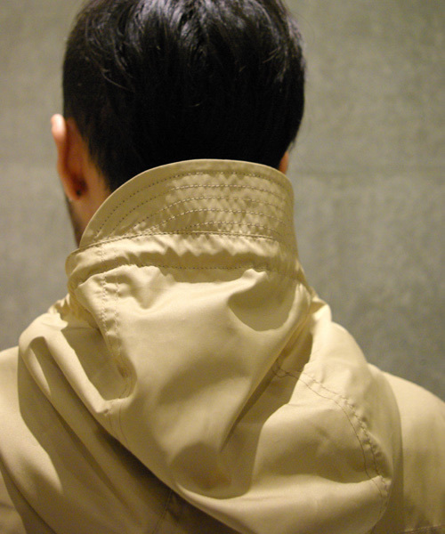 NANO universe（ナノユニバース）の「Light マンパー（マウンテンパーカー・メンズ・ブラック/ベージュ/ネイビー/その他1・SMALL/MEDIUM/LARGE）」の9枚目の写真