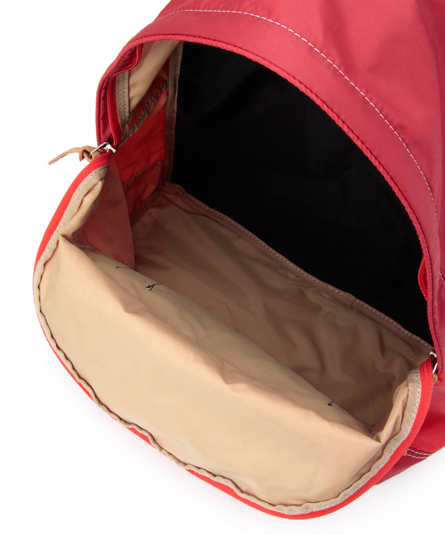 PORTER（ポーター）の「PORTER REEF DAYPACK LARGE <B印 YOSHIDA SELECT>（バックパック/リュック・メンズ・ブルー/ブラック/ベージュ/レッド・ONE SIZE）」の19枚目の写真