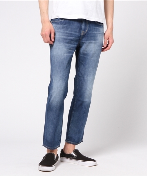 YANUK デニムパンツ　ヤヌーク YANUK（ヤヌーク）の「YANUK MEN'S クロップド テーパード デニム
