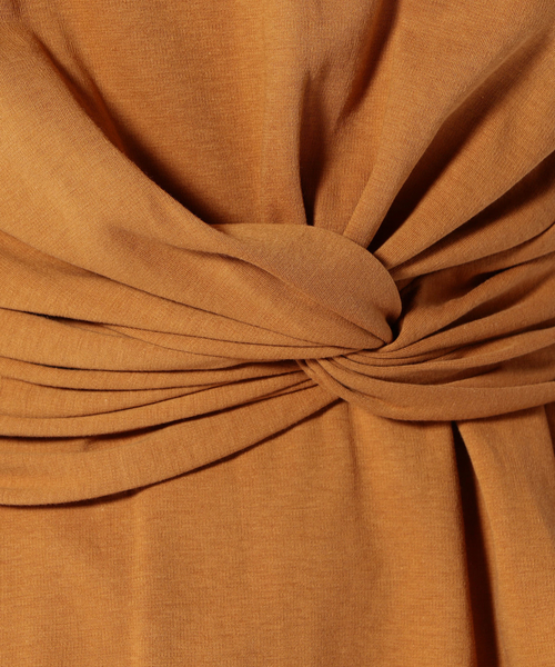 Khaju（カージュ）の「Khaju:ツイストジャージートップス（Tシャツ/カットソー・レディース・ブラック/キャメル・ONE SIZE）」の6枚目の写真