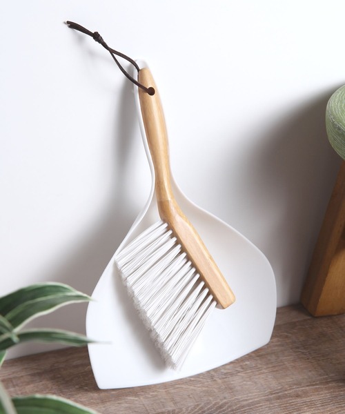 studio CLIP（スタディオクリップ）の「ミニほうき&ちり取りセット《HOUSEHOLD GOODS》（掃除グッズ・レディース・その他1/その他2/その他3・FREE）」の2枚目の写真