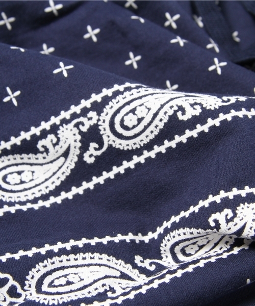 AZUL by moussy(アズールバイマウジー)の「バンダナ柄スウェットショーツ(その他パンツ・メンズ・ホワイト×ネイビー/ブラック系その他・X-LARGE/LARGE/SMALL/MEDIUM)」の10枚目の写真