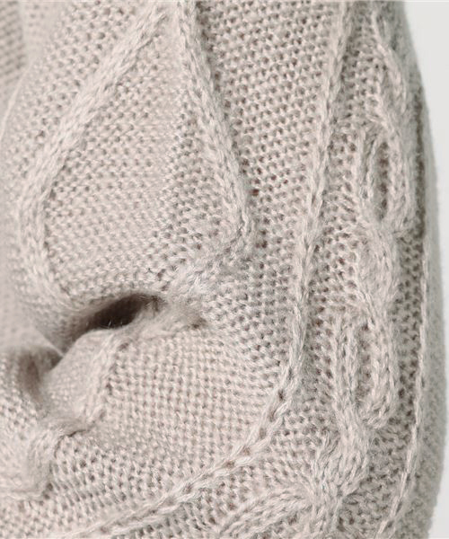 earth music&ecology（アースミュージックアンドエコロジー）の「・前後2wayケーブルニットプルオーバー（ニット/セーター・レディース・ライトグレー/パープル/ネイビー/アイボリー/マスタード/ライトベージュ・FREE）」の9枚目の写真