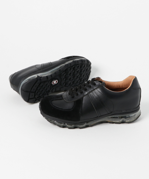 Tomo & Co（トモアンドシーオー）の「【Tomo & Co】ハイブリッドジャーマントレーナー（スニーカー・レディース・ブラック/ホワイト・23/24）」の5枚目の写真