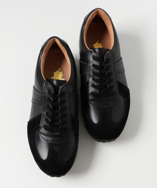 Tomo & Co（トモアンドシーオー）の「【Tomo & Co】ハイブリッドジャーマントレーナー（スニーカー・レディース・ブラック/ホワイト・23/24）」の3枚目の写真