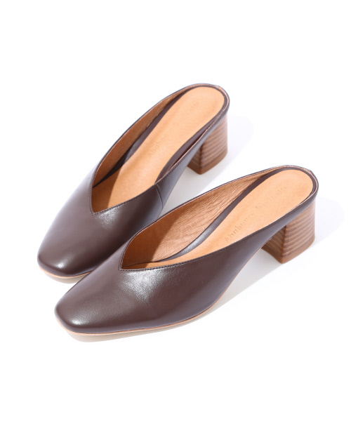 Abahouse Devinette(ドゥヴィネット)の「バブーシュサンダル(サンダル・レディース・ブルー/ベージュ/ダークブラウン・37/36/38)」の1枚目の写真