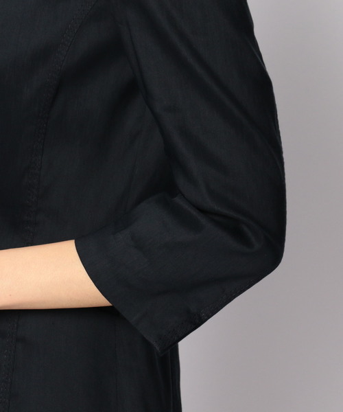 NARACAMICIE（ナラカミーチェ）の「【セットアップスーツ対応】麻ストレッチ七分袖スタンドカラージャケット（スーツジャケット・レディース・ベージュ/ホワイト/ネイビー・MEDIUM/SMALL/LARGE）」の14枚目の写真