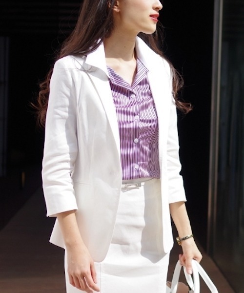 NARACAMICIE（ナラカミーチェ）の「【セットアップスーツ対応】麻ストレッチ七分袖スタンドカラージャケット（スーツジャケット・レディース・ベージュ/ホワイト/ネイビー・MEDIUM/SMALL/LARGE）」の6枚目の写真