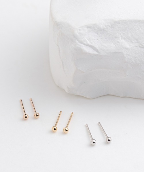ESTELLE(エステール)の「K18 イエローゴールド ピアス (2mm) ESTELLE/エステール(ピアス(両耳用)・レディース・イエローゴールド・-)」の11枚目の写真