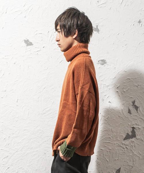 MinoriTY（マイノリティ）の「オーバーサイズ袖切り替えタートルネックニット（ニット/セーター・メンズ・グレー/ブラック/グリーン/テラコッタ・M/L）」の5枚目の写真