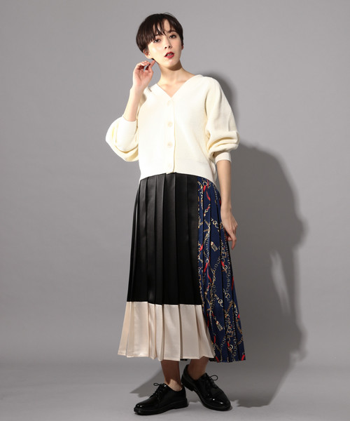 PAGEBOY(ページボーイ)の「ワッフルショートカーディガン(カーディガン/ボレロ・レディース・オフホワイト/ブラック/ベージュ/ライム・FREE)」の5枚目の写真