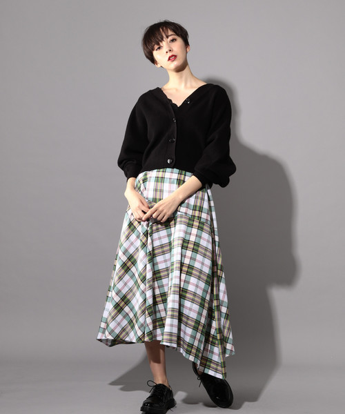 PAGEBOY(ページボーイ)の「ワッフルショートカーディガン(カーディガン/ボレロ・レディース・オフホワイト/ブラック/ベージュ/ライム・FREE)」の16枚目の写真