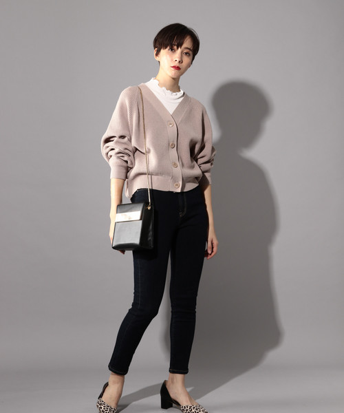 PAGEBOY(ページボーイ)の「ワッフルショートカーディガン(カーディガン/ボレロ・レディース・オフホワイト/ブラック/ベージュ/ライム・FREE)」の18枚目の写真