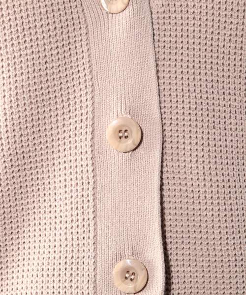 PAGEBOY(ページボーイ)の「ワッフルショートカーディガン(カーディガン/ボレロ・レディース・オフホワイト/ブラック/ベージュ/ライム・FREE)」の22枚目の写真