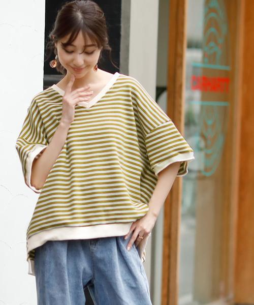 Girly Doll(ガーリードール)の「ボーダー柄ビックトレーナー(Tシャツ/カットソー・レディース・ブラック系その他/イエロー/ブラック/イエロー系その他/グリーン系その他/グリーン/キャメル/ブルー/イエロー系その他2/グレー/ピンク/グレー系その他/ピンク系その他/グリーン系その他2/カーキ/ブルー系その他・FREE)」の6枚目の写真