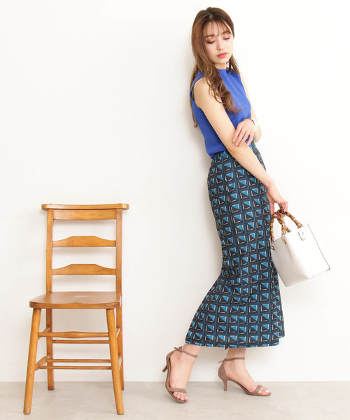 N.（N. Natural Beauty Basic）（エヌエヌナチュラルビューティーベーシック）の「アフリカンプリントタイトマキシスカート（スカート・レディース・ブルー系その他/オレンジ系その他・MEDIUM）」の7枚目の写真