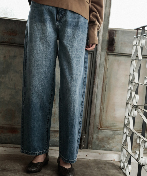 BAYFLOW（ベイフロー）の「ルーズストレートデニム 19AW（デニムパンツ・レディース・オフホワイト/ネイビー/ブラック/ブルー・MEDIUM/LARGE/SMALL）」の4枚目の写真