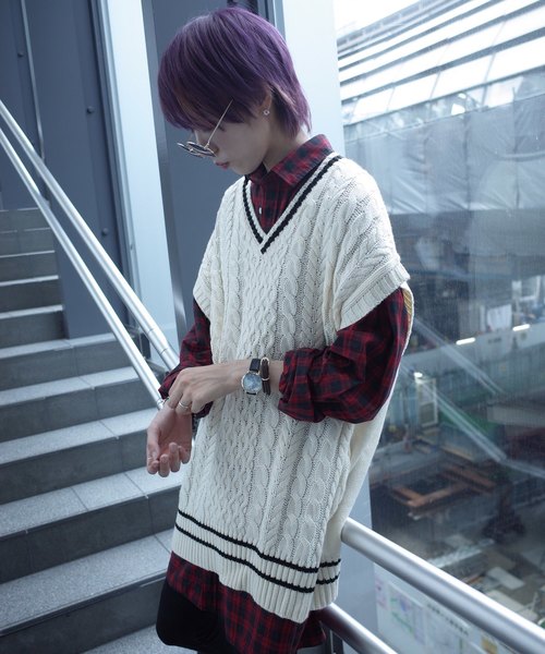 AFYF（エーエフワイエフ）の「【ビッグシルエット】AFYF 2019AWDS CABLE KNIT VEST/オーバーサイズケーブルニットベスト（ニット/セーター・レディース・ホワイト/ベージュ/ブラック・FREE）」の8枚目の写真