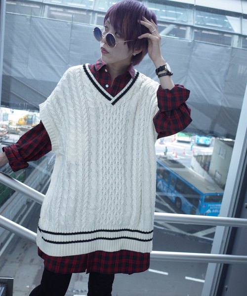 AFYF（エーエフワイエフ）の「【ビッグシルエット】AFYF 2019AWDS CABLE KNIT VEST/オーバーサイズケーブルニットベスト（ニット/セーター・レディース・ホワイト/ベージュ/ブラック・FREE）」の10枚目の写真