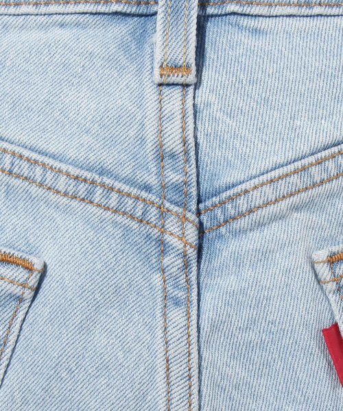 Levi's(リーバイス)の「501(R) CROP DIBS W/ TAPE(デニムパンツ・レディース・ライトインディゴブルー・23inch/24inch/25inch/26inch/27inch/28inch)」の8枚目の写真