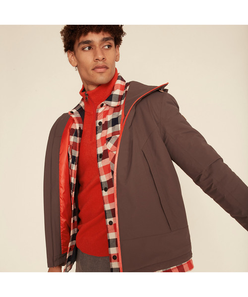 AIGLE（エーグル）の「透湿防水 アロシィ ジャケット（ナイロンジャケット・メンズ・ブラウン/レッド・LARGE/MEDIUM/SMALL/LL）」の2枚目の写真