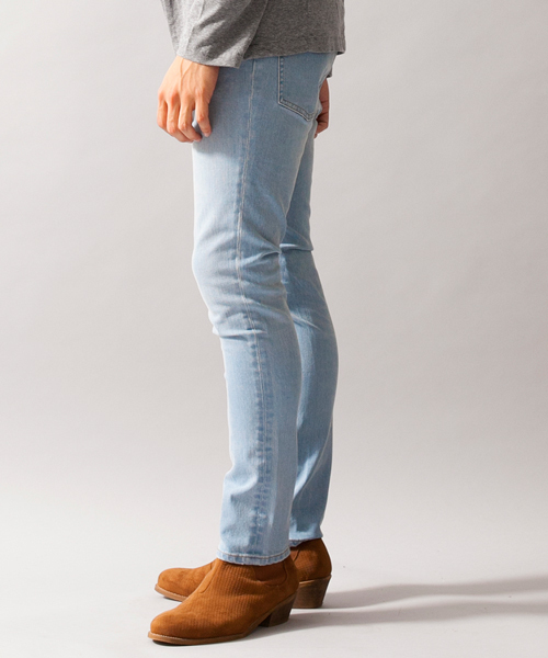 BEAUTY&YOUTH UNITED ARROWS(ビューティーアンドユースユナイテッドアローズ)の「【WEB限定】by ∴ シェービング デニム スキニー パンツ◆(デニムパンツ・メンズ・ネイビー/ライトブルー・MEDIUM/SMALL/X-LARGE/LARGE)」の3枚目の写真