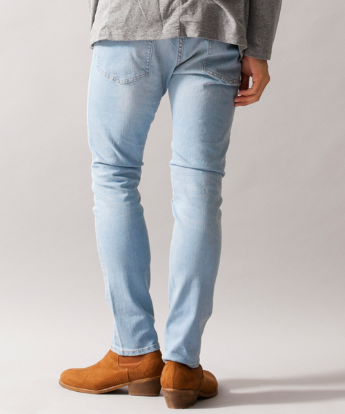 BEAUTY&YOUTH UNITED ARROWS(ビューティーアンドユースユナイテッドアローズ)の「【WEB限定】by ∴ シェービング デニム スキニー パンツ◆(デニムパンツ・メンズ・ネイビー/ライトブルー・MEDIUM/SMALL/X-LARGE/LARGE)」の4枚目の写真