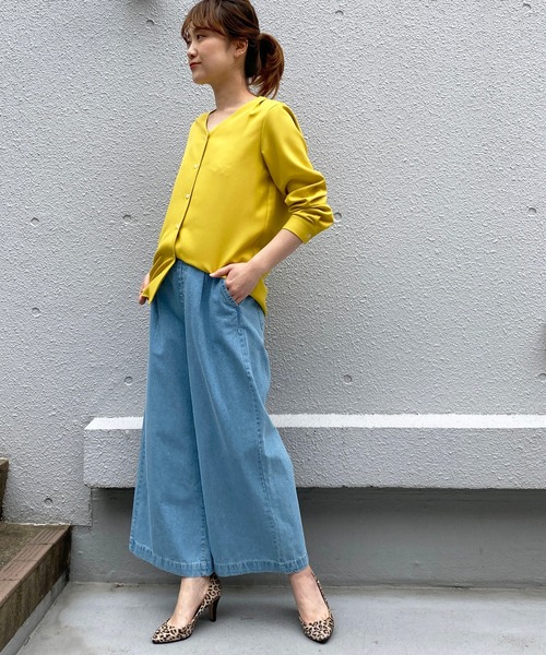 BE NEAT（ビーニート）の「【日本製】Vネックカーディガン風シャツ（シャツ/ブラウス・レディース・オフホワイト/イエロー・M）」の3枚目の写真