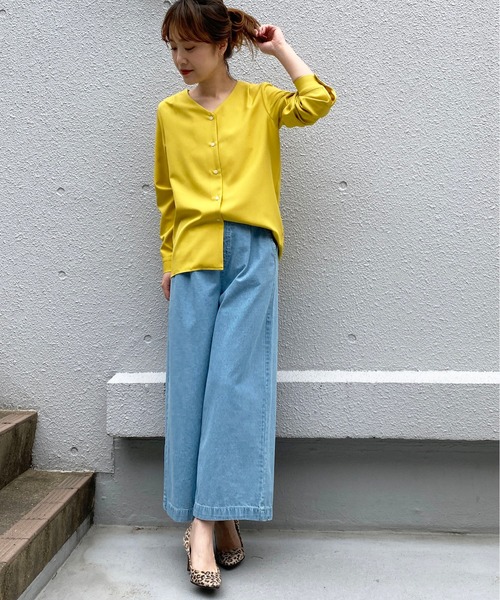 BE NEAT（ビーニート）の「【日本製】Vネックカーディガン風シャツ（シャツ/ブラウス・レディース・オフホワイト/イエロー・M）」の4枚目の写真