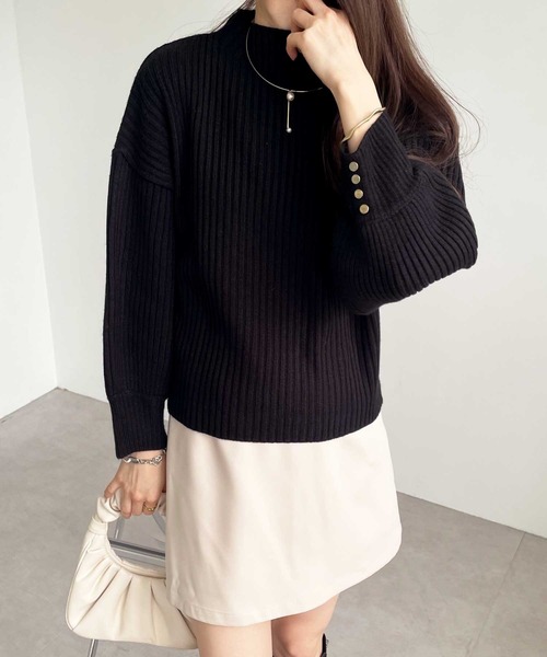 GeeRA（ジーラ）の「袖ボタンボトルネックリブニット（ニット/セーター・レディース・オフホワイト/ブラック/テラコッタ/パープル/ベージュ/パープル系その他/ブルー・LARGE/XX-LARGE/X-LARGE/MEDIUM）」の16枚目の写真