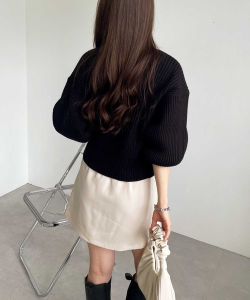 GeeRA（ジーラ）の「袖ボタンボトルネックリブニット（ニット/セーター・レディース・オフホワイト/ブラック/テラコッタ/パープル/ベージュ/パープル系その他/ブルー・LARGE/XX-LARGE/X-LARGE/MEDIUM）」の18枚目の写真