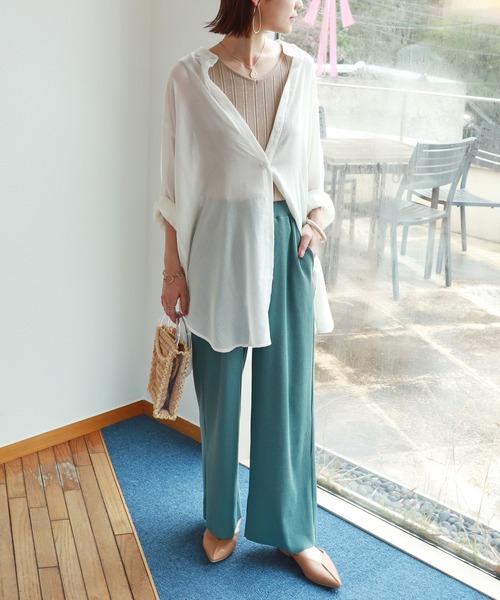 andme(アンドミー)の「シアーガーゼ長袖バンドカラーシャツブラウス(シャツ/ブラウス・レディース・キナリ/ベージュ/ブルー・M)」の9枚目の写真