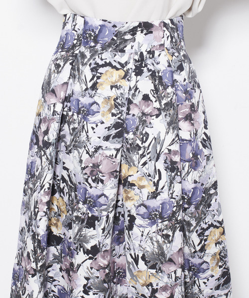 Tiara（ティアラ）の「ペインティングフラワータックフレアス（スカート・レディース・ブラック/パープル・S/M/L）」の15枚目の写真