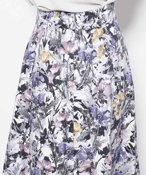 Tiara（ティアラ）の「ペインティングフラワータックフレアス（スカート・レディース・ブラック/パープル・S/M/L）」の16枚目の写真