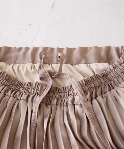 antiqua(アンティカ)の「プリーツスカート(スカート・レディース・ブラック/キャメル/グリーン・FREE)」の21枚目の写真