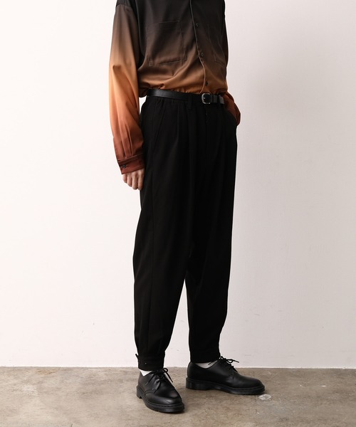 JUNRED(ジュンレッド)の「ドレープカフスジョガーPT(その他パンツ・メンズ・ブラック/ダークブラウン・S/M/L)」の2枚目の写真