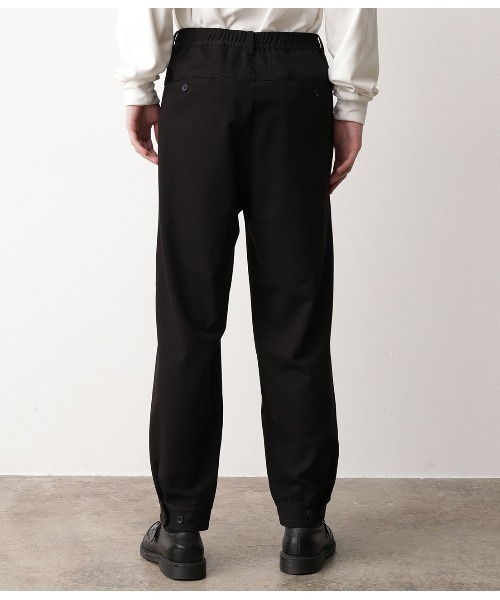 JUNRED(ジュンレッド)の「ドレープカフスジョガーPT(その他パンツ・メンズ・ブラック/ダークブラウン・S/M/L)」の13枚目の写真