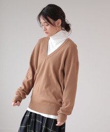 深Vネックニットプルオーバー *