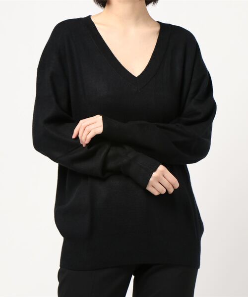 AMERICAN HOLIC（アメリカンホリック）の「深Vネックニットプルオーバー　＊（ニット/セーター・レディース・ブラック/ベージュ/オフホワイト/ブルー/モカ/テラコッタ・M/L）」の10枚目の写真