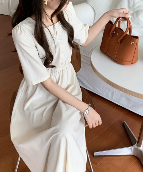 emi+（エミプラス）の「ウエストベルト付きスクエアネック ロングシャツワンピース（シャツワンピース・レディース・ホワイト/ネイビー/ブルー/ライトグリーン/グリーン/オレンジ/グレー/ブラウン/ベージュ/ブラック・S/M/L）」の16枚目の写真