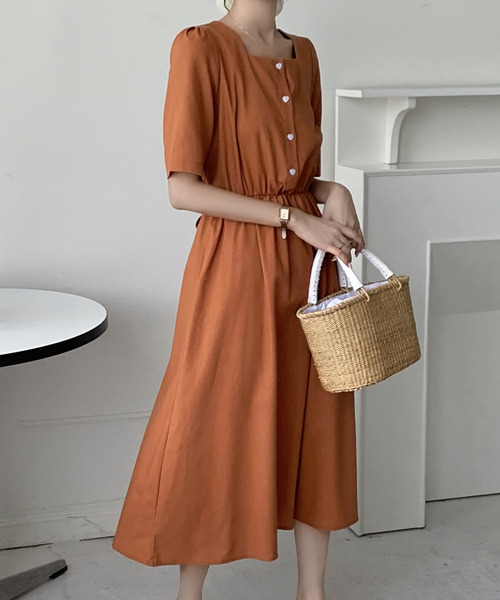 emi+（エミプラス）の「ウエストベルト付きスクエアネック ロングシャツワンピース（シャツワンピース・レディース・ホワイト/ネイビー/ブルー/ライトグリーン/グリーン/オレンジ/グレー/ブラウン/ベージュ/ブラック・S/M/L）」の19枚目の写真